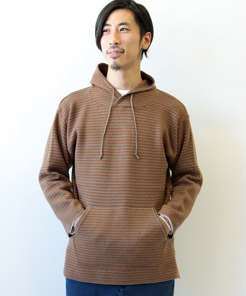 FREDY&GLOSTER（フレディアンドグロスター）の「ミラノリブボーダーパーカー（ニット/セーター・メンズ・グレー/ブラウン・M/L）」の2枚目の写真