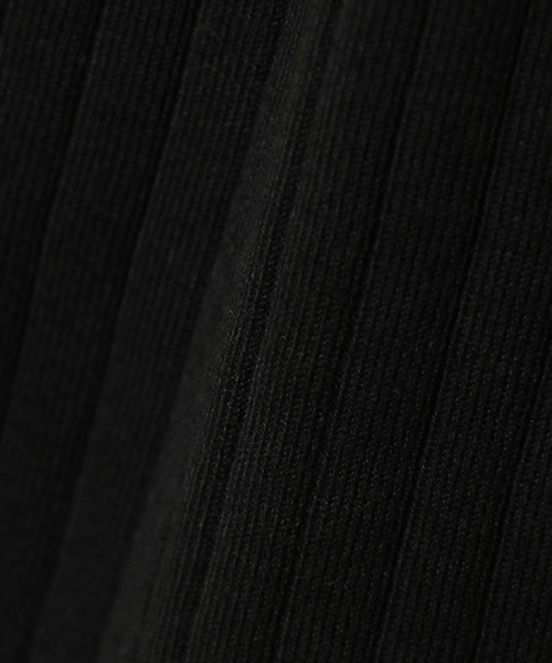 VENCEEXCHANGE(ヴァンスエクスチェンジ)の「サークルファスナージップタンクトップ(タンクトップ・レディース・オフホワイト/ブラック/オリーブ・MEDIUM)」の17枚目の写真