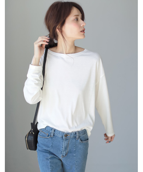 Re:EDIT（リエディ）の「[ワードローブの主役に！]オーバーサイズベーシックカットソートップス/カットソー・Tシャツ[リエディ]（Tシャツ/カットソー・レディース・ホワイト/カーキオリーブ/ブラック×ホワイト/ブラック/ベビーピンク/ホワイト×ブラック/サンドベージュ・LARGE/MEDIUM）」の2枚目の写真