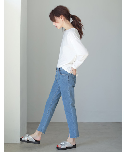 Re:EDIT（リエディ）の「[ワードローブの主役に！]オーバーサイズベーシックカットソートップス/カットソー・Tシャツ[リエディ]（Tシャツ/カットソー・レディース・ホワイト/カーキオリーブ/ブラック×ホワイト/ブラック/ベビーピンク/ホワイト×ブラック/サンドベージュ・LARGE/MEDIUM）」の21枚目の写真