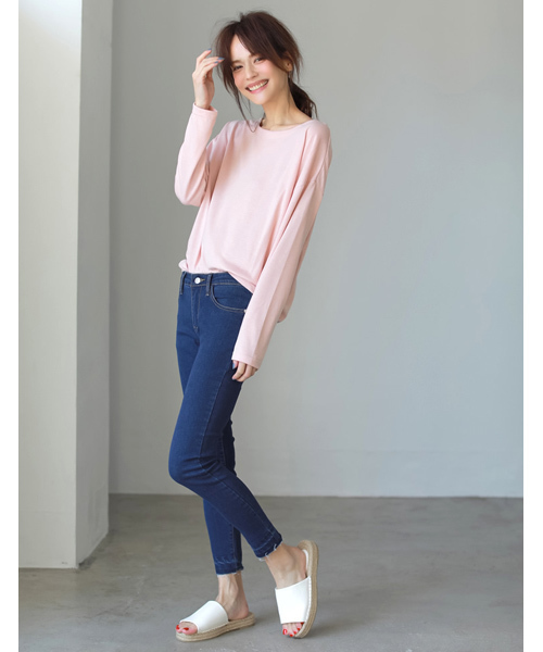 Re:EDIT（リエディ）の「[ワードローブの主役に！]オーバーサイズベーシックカットソートップス/カットソー・Tシャツ[リエディ]（Tシャツ/カットソー・レディース・ホワイト/カーキオリーブ/ブラック×ホワイト/ブラック/ベビーピンク/ホワイト×ブラック/サンドベージュ・LARGE/MEDIUM）」の19枚目の写真