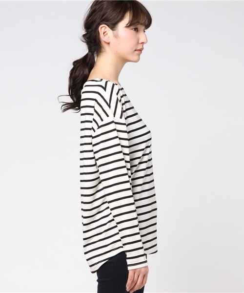 Re:EDIT（リエディ）の「[ワードローブの主役に！]オーバーサイズベーシックカットソートップス/カットソー・Tシャツ[リエディ]（Tシャツ/カットソー・レディース・ホワイト/カーキオリーブ/ブラック×ホワイト/ブラック/ベビーピンク/ホワイト×ブラック/サンドベージュ・LARGE/MEDIUM）」の9枚目の写真