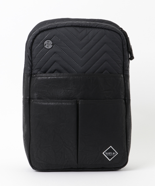 Focused Space(フォーカスドスペース)の「THE FP VENEER BACKPACK バックパック デイパック(バックパック/リュック・メンズ・ブラック・ONE SIZE)」の1枚目の写真