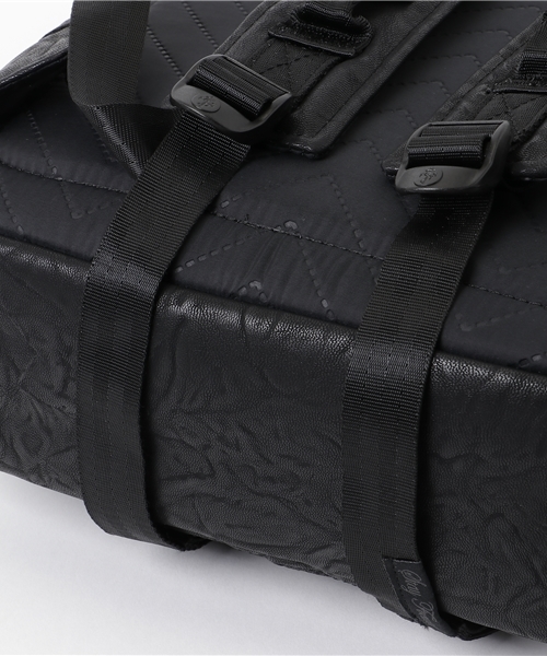 Focused Space(フォーカスドスペース)の「THE FP VENEER BACKPACK バックパック デイパック(バックパック/リュック・メンズ・ブラック・ONE SIZE)」の3枚目の写真