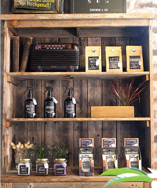 LBC（エルビーシー）の「JohnsBlend ジョンズブレンド フレグランス＆デオドラントルームミスト（ルームフレグランス/お香・レディース・シルバー/ホワイト/オフホワイト/アッシュグレー/グレー・FREE）」の8枚目の写真