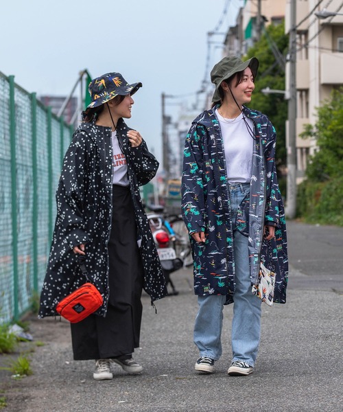 KiU(キウ)の「スリーブレインポンチョ【1】(レインコート/ポンチョ・レディース・ブラック系その他/パープル/レッド系その他/ホワイト系その他2/ブルー系その他/グレー/グリーン系その他2/イエロー・FREE)」の10枚目の写真