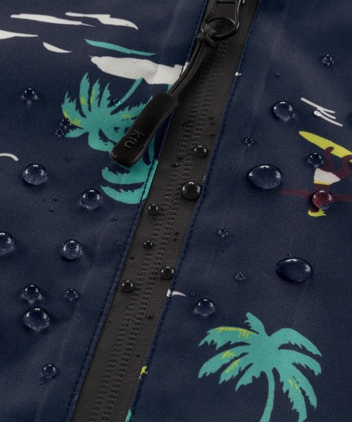 KiU(キウ)の「スリーブレインポンチョ【1】(レインコート/ポンチョ・レディース・ブラック系その他/パープル/レッド系その他/ホワイト系その他2/ブルー系その他/グレー/グリーン系その他2/イエロー・FREE)」の13枚目の写真