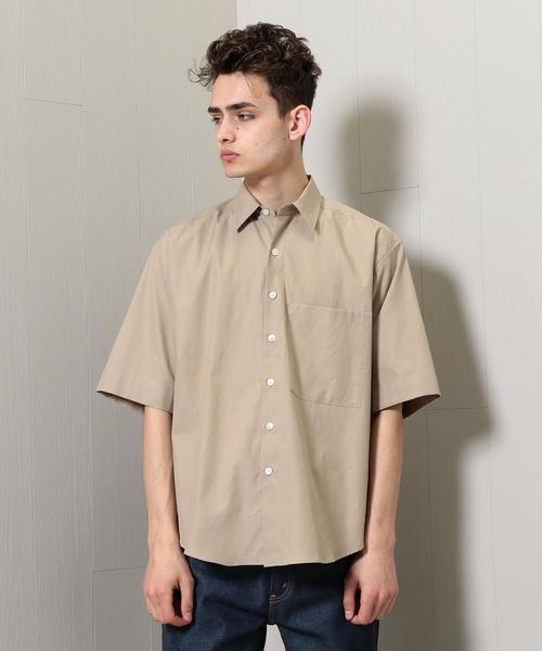 AURALEE(オーラリー)の「<AURALEE>FINX TWILL BIG SHORT SLEEEVE SHIRT/シャツ. ◆(シャツ/ブラウス・メンズ・ダークグリーン/ベージュ/ホワイト・3/4)」の2枚目の写真