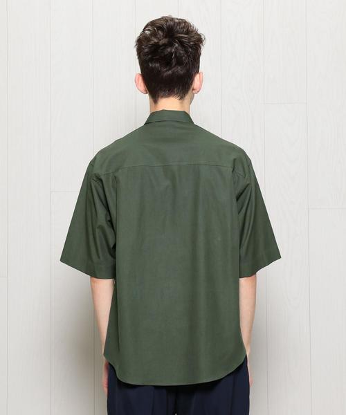 AURALEE(オーラリー)の「<AURALEE>FINX TWILL BIG SHORT SLEEEVE SHIRT/シャツ. ◆(シャツ/ブラウス・メンズ・ダークグリーン/ベージュ/ホワイト・3/4)」の6枚目の写真