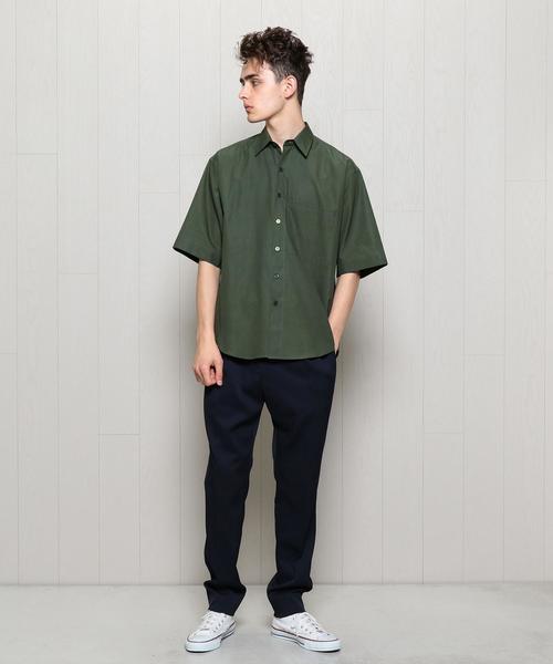 AURALEE(オーラリー)の「<AURALEE>FINX TWILL BIG SHORT SLEEEVE SHIRT/シャツ. ◆(シャツ/ブラウス・メンズ・ダークグリーン/ベージュ/ホワイト・3/4)」の12枚目の写真