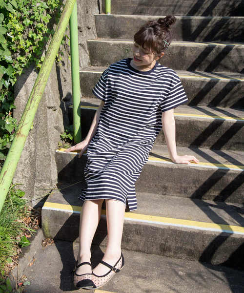 OLIVE des OLIVE（オリーブデオリーブ）の「シンプルボーダーワンピース（ワンピース・レディース・レッド/ネイビー/ベージュ・FREE）」の4枚目の写真