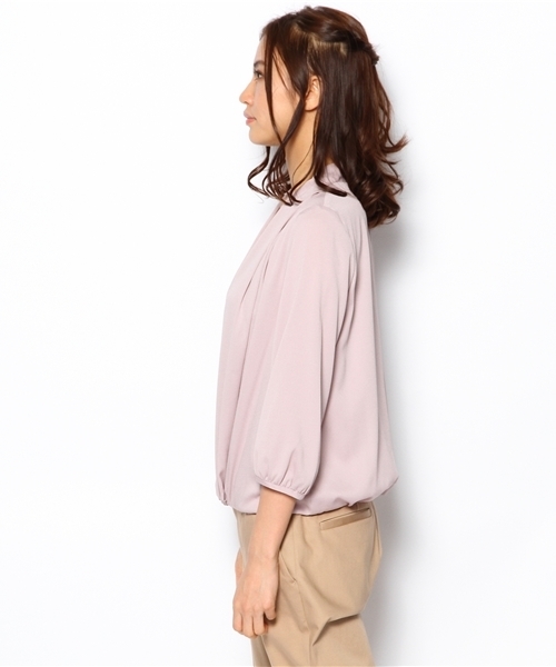 UNITED ARROWS（ユナイテッドアローズ）の「UAB P コンビ Vネック カットソー◆（Tシャツ/カットソー・レディース・オフホワイト/ライトピンク/ネイビー・フリー）」の5枚目の写真