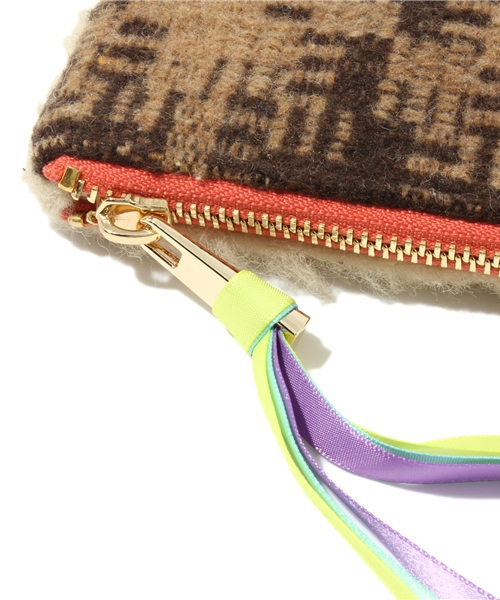 LOVE GIRLS MARKET（ラブ ガール マーケット）の「BOAクラッチバッグ（クラッチバッグ・レディース・オレンジ系/グリーン系/ブルー系/ブラウン系・FREE）」の8枚目の写真