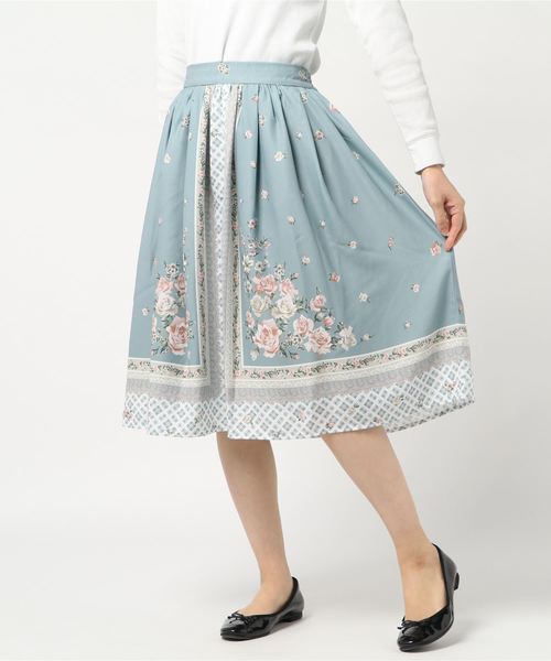 axes femme（アクシーズファム）の「バラスカーフ柄スカート