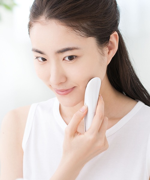 LADONNA（ラドンナ）の「タッチビューティー マイクロカレントローションブースター（美容器具・レディース・ホワイト/ピンク・FREE）」の2枚目の写真