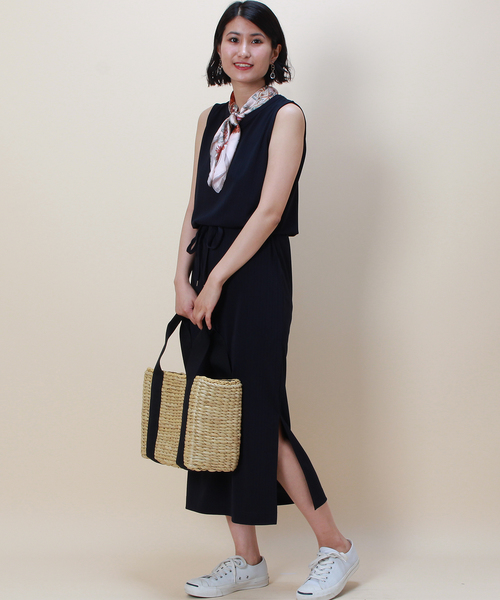 TRUDEA（トルディア）の「テレコ ブラウジング　ワンピース（ワンピース・レディース・ブラック/ネイビー/ブラウン/カーキ・MEDIUM/LARGE）」の4枚目の写真