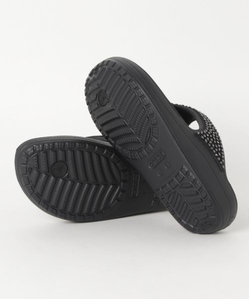 crocs(クロックス)の「クロックス crocs スローン エンベリッシュド フリップ ウィメン Sloane Embellished Flip Women(サンダル・レディース・ブラック×ブラック/ネイビー・25cm/22cm/23cm/21cm/24cm)」の4枚目の写真