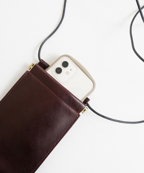 TIDEWAY（タイドウェイ）の「MOSS LEATHER PACK SHOULDER（ショルダーバッグ・レディース・ベージュ/アッシュグレー/アーミー/ブラック/ボルドー・FREE）」の14枚目の写真