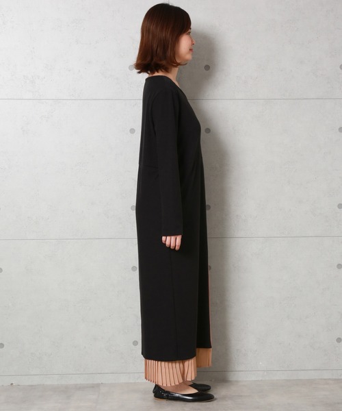 libelle more(リベル モア)の「コットン混 Vネック プリーツドッキングワンピース(ワンピース・レディース・ブラック/ネイビー/モカ/ワイン/グレー/ブラウン系その他・FREE)」の9枚目の写真
