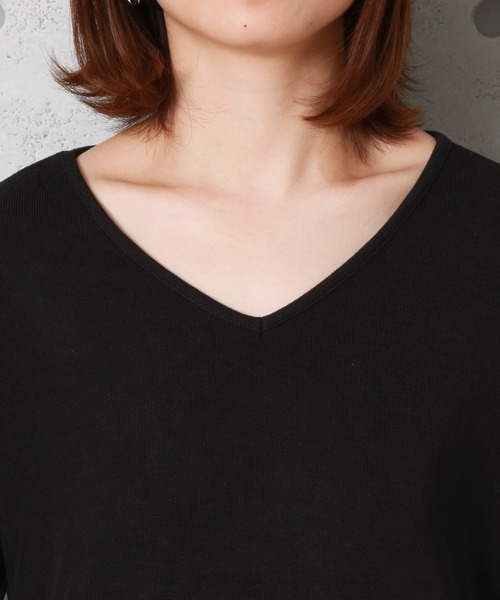 libelle more(リベル モア)の「コットン混 Vネック プリーツドッキングワンピース(ワンピース・レディース・ブラック/ネイビー/モカ/ワイン/グレー/ブラウン系その他・FREE)」の10枚目の写真