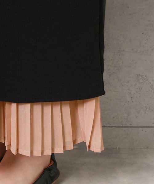 libelle more(リベル モア)の「コットン混 Vネック プリーツドッキングワンピース(ワンピース・レディース・ブラック/ネイビー/モカ/ワイン/グレー/ブラウン系その他・FREE)」の12枚目の写真