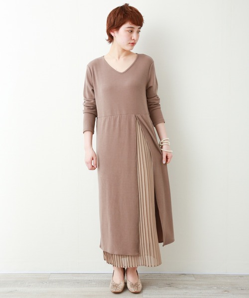 libelle more(リベル モア)の「コットン混 Vネック プリーツドッキングワンピース(ワンピース・レディース・ブラック/ネイビー/モカ/ワイン/グレー/ブラウン系その他・FREE)」の19枚目の写真