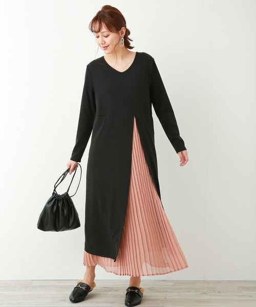 libelle more(リベル モア)の「コットン混 Vネック プリーツドッキングワンピース(ワンピース・レディース・ブラック/ネイビー/モカ/ワイン/グレー/ブラウン系その他・FREE)」の21枚目の写真