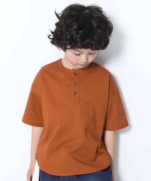 devirock（デビロック）の「ビッグプルオーバー5分袖シャツ（シャツ/ブラウス・キッズ・モカ/テラコッタ/ダークベージュ/ブラック・120cm/140cm/130cm/100cm/110cm/150cm/160cm）」の4枚目の写真