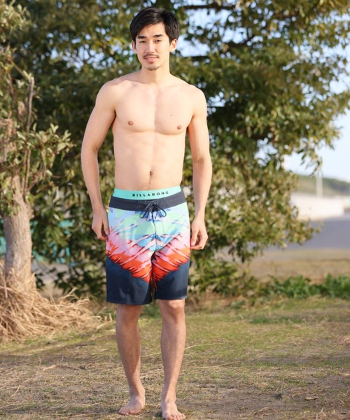 BILLABONG（ビラボン）の「ビラボン 19インチストレッチ水着 BA011-505