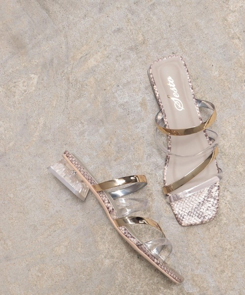 SESTO（セスト）の「クリアヒール×PVC素材のメニーストラップローヒールサンダル（サンダル・レディース・ブラウン/アイボリー/ブラック×ゴールド/グレイッシュベージュ/パイソン・LL/3L/S/M/L）」の11枚目の写真