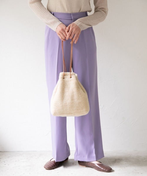 LOWRYS FARM(ローリーズファーム)の「ボアキンチャクBAG 891589(ハンドバッグ・レディース・アイボリー/ダークブラウン/グリーン/パープル・FREE)」の3枚目の写真