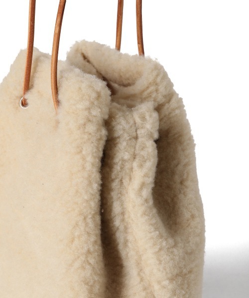 LOWRYS FARM(ローリーズファーム)の「ボアキンチャクBAG 891589(ハンドバッグ・レディース・アイボリー/ダークブラウン/グリーン/パープル・FREE)」の8枚目の写真