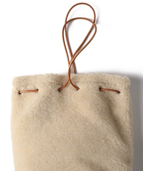 LOWRYS FARM(ローリーズファーム)の「ボアキンチャクBAG 891589(ハンドバッグ・レディース・アイボリー/ダークブラウン/グリーン/パープル・FREE)」の6枚目の写真