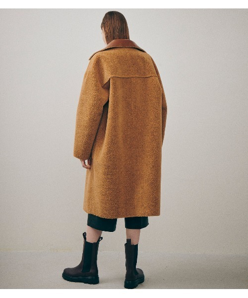 LE CIEL BLEU（ルシェルブルー）の「Faux Patent Shearling Coat