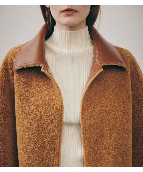 LE CIEL BLEU（ルシェルブルー）の「Faux Patent Shearling Coat