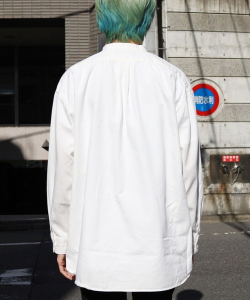 Audience（オーディエンス）の「6オンス OXフォード バンドカラー L/S ボクシーシャツ（シャツ/ブラウス・メンズ・ホワイト/ブラック・M/L）」の4枚目の写真