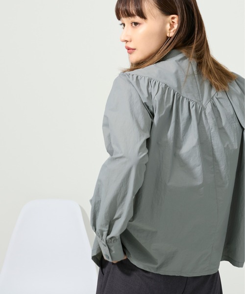 M nort（エムノート）の「【わたなべ麻衣プロデュース】ギャザーボリュームスリーブブラウス（シャツ/ブラウス・レディース・ダークブルー/スモークピンク・FREE）」の22枚目の写真