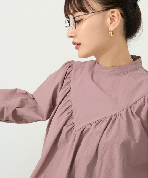 M nort（エムノート）の「【わたなべ麻衣プロデュース】ギャザーボリュームスリーブブラウス（シャツ/ブラウス・レディース・ダークブルー/スモークピンク・FREE）」の13枚目の写真