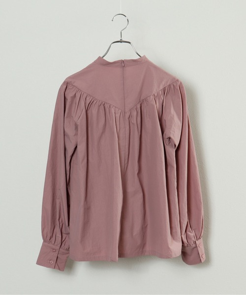 M nort（エムノート）の「【わたなべ麻衣プロデュース】ギャザーボリュームスリーブブラウス（シャツ/ブラウス・レディース・ダークブルー/スモークピンク・FREE）」の21枚目の写真
