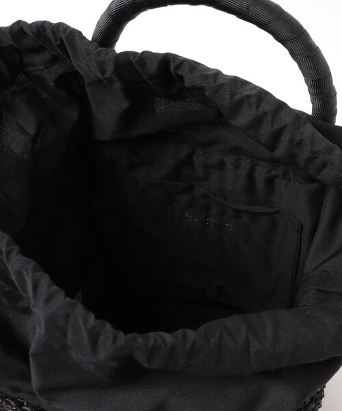 a-jolie（アジョリー）の「【a-jolie/アジョリー】LIPデザインスクエアカゴバッグ（かごバッグ・レディース・ベージュ/ブラック・FREE）」の3枚目の写真