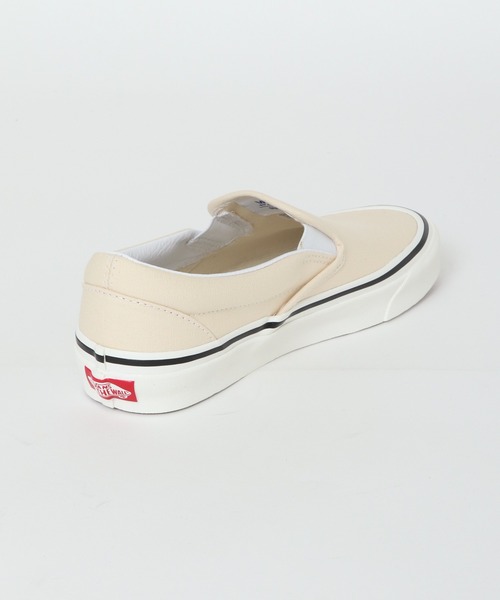URBAN RESEARCH Sonny Label（アーバンリサーチサニーレーベル）の「VANS　CLASSIC SLIP-ON 98 DX（スリッポン・レディース・ホワイト・6/5.5/5）」の4枚目の写真