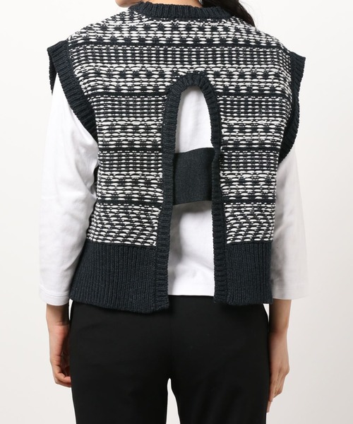 Kari & lili（カウリアンドリィリィ）の「ジャガードベスト（ベスト・レディース・ブラック/パープル/ベージュ・FREE）」の12枚目の写真