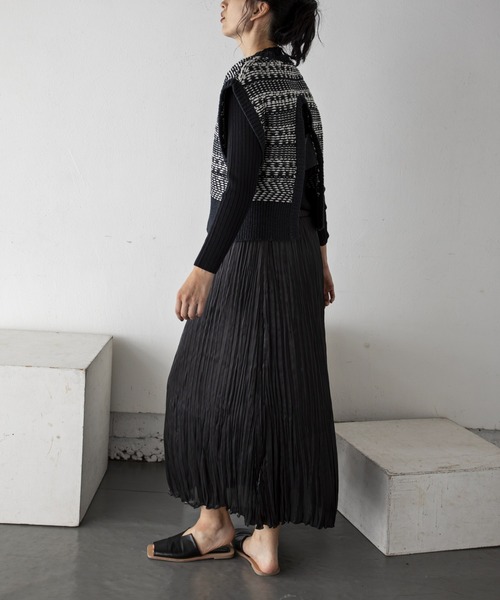 Kari & lili（カウリアンドリィリィ）の「ジャガードベスト（ベスト・レディース・ブラック/パープル/ベージュ・FREE）」の18枚目の写真