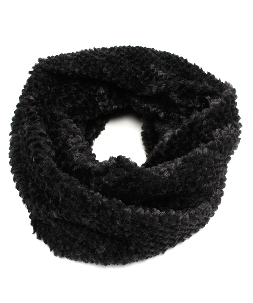 AZUL by moussy（アズールバイマウジー）の「PEフェイクファー配色シングルスヌード（マフラー・レディース・レッド系その他/グリーン系その他/ブラック/ブルー系その他・FREE）」の2枚目の写真