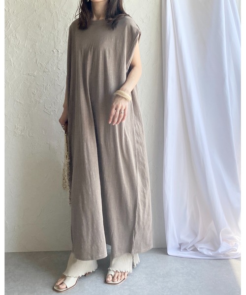 She's Closet(シーズクローゼット)の「クルーネック フレンチスリーブ ロング Tシャツワンピース(ワンピース・レディース・ホワイト/チャコールグレー/ブラック/モカ・FREE)」の22枚目の写真