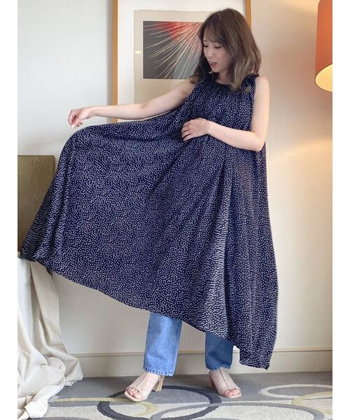 dazzlin（ダズリン）の「ランダムドットボリュームワンピース（ワンピース・レディース・ブラック/オフホワイト・FREE）」の12枚目の写真