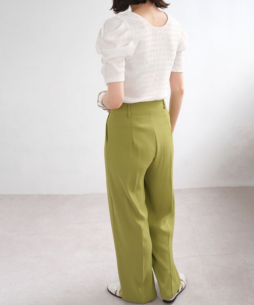 ＡＮＤＪ（アンドジェイ）の「パワーショルダーワッシャー加工ラウンドネックトップス（Tシャツ/カットソー・レディース・オフホワイト/ブラック/ピンク/グレイッシュベージュ・M）」の15枚目の写真