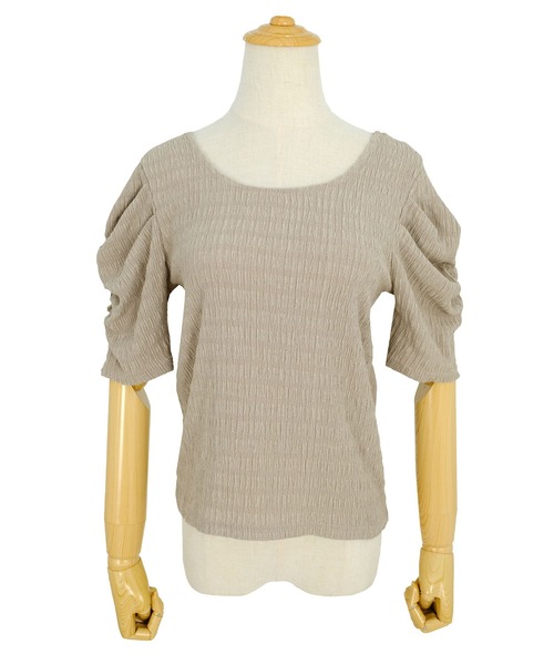 ＡＮＤＪ（アンドジェイ）の「パワーショルダーワッシャー加工ラウンドネックトップス（Tシャツ/カットソー・レディース・オフホワイト/ブラック/ピンク/グレイッシュベージュ・M）」の7枚目の写真