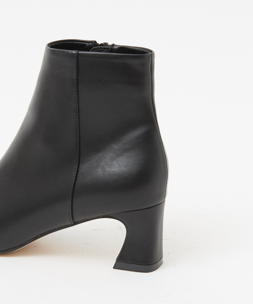 LAROUTE(ラルート)の「【WEB限定】スクエアトゥブーツ(ブーツ・レディース・ブラック/ベージュ/チャコールグレー/ライトブルー/オフホワイト/ダークグリーン/ボルドー・38/39/36/35/37)」の16枚目の写真