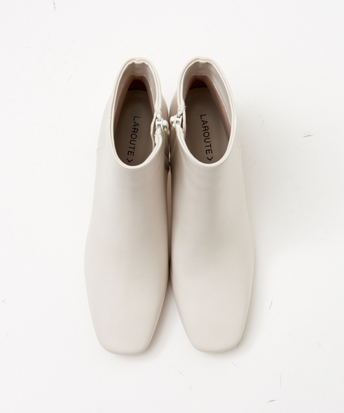 LAROUTE(ラルート)の「【WEB限定】スクエアトゥブーツ(ブーツ・レディース・ブラック/ベージュ/チャコールグレー/ライトブルー/オフホワイト/ダークグリーン/ボルドー・38/39/36/35/37)」の19枚目の写真